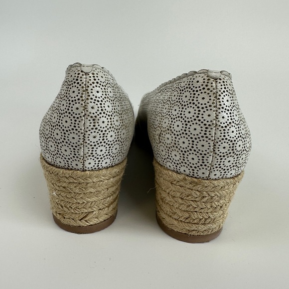 Salvatore Ferragamo Audrey Leather Wedges White Size C40 - Picture 2 of 3